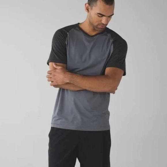 lululemon athletica Other - Lululemon Men’s Workout Top Short Sleeve Small
